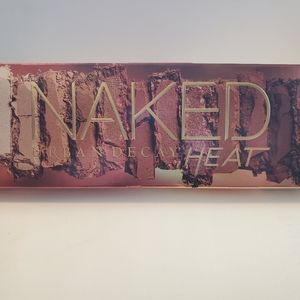 URBAN DECAY Naked Heat Eyeshadow Palette